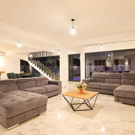 Rhapsody In - Luxury In Zadar וילה *
